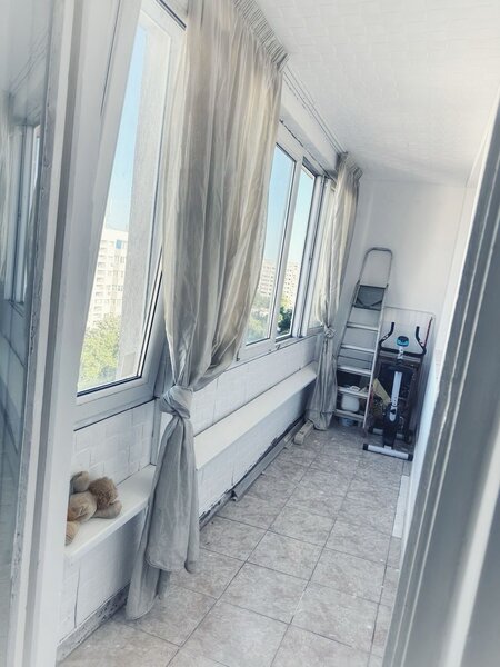 Dristor, Farmacia Tei, Mega Image, loc parcare