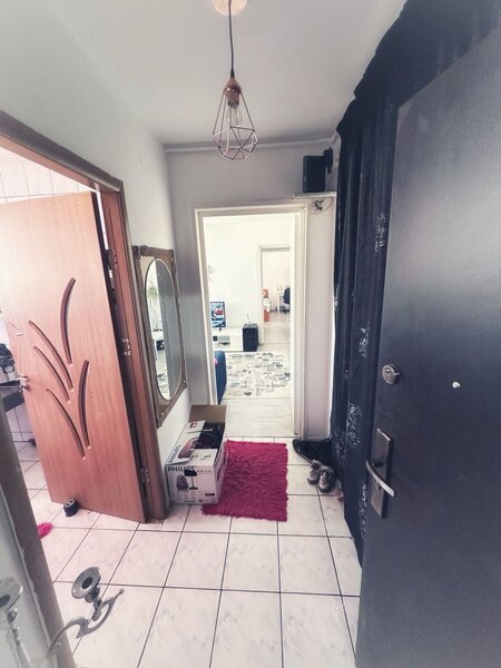 Dristor, Farmacia Tei, Mega Image, loc parcare